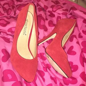 shoedazzle red heels